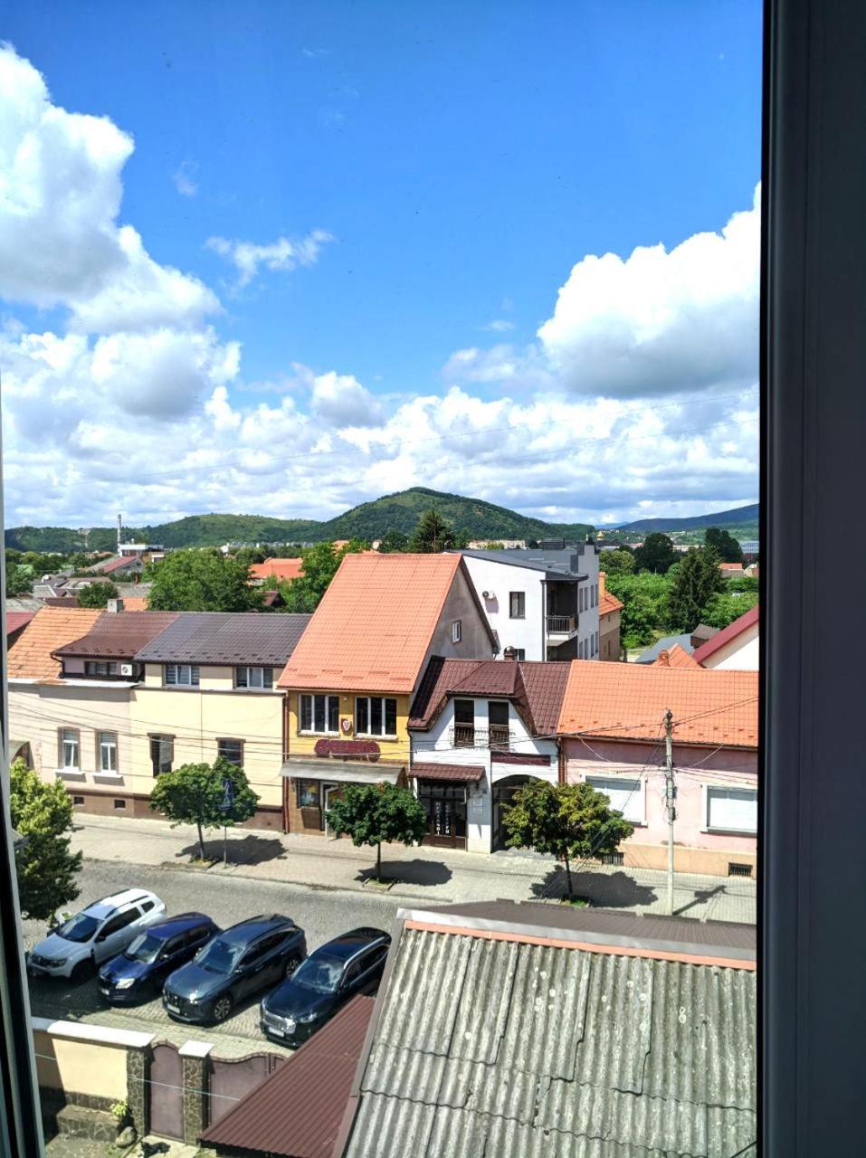Best Apartment In The Center Μουκάτσεβο Εξωτερικό φωτογραφία